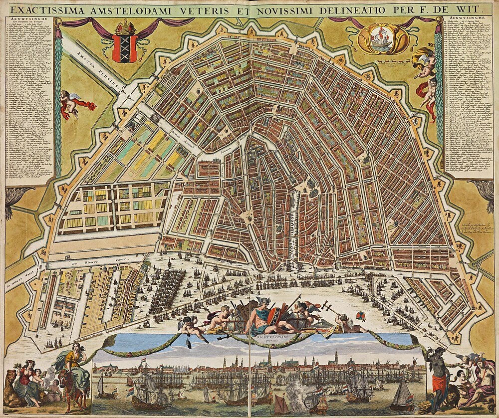 Vintagekarta över Amsterdam stad med kanaler och skepp Detaljerad vintagekarta över Amsterdam stad med kanaler, befästningar och historiska skepp, skapad av F. de Wit.
