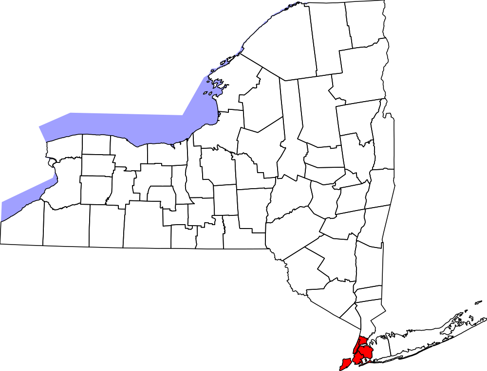 Karta över delstaten New York med NYC och Lake Erie markerade Karta över delstaten New York som markerar New York Citys stadsdelar i rött och Lake Eries kustlinje i blått