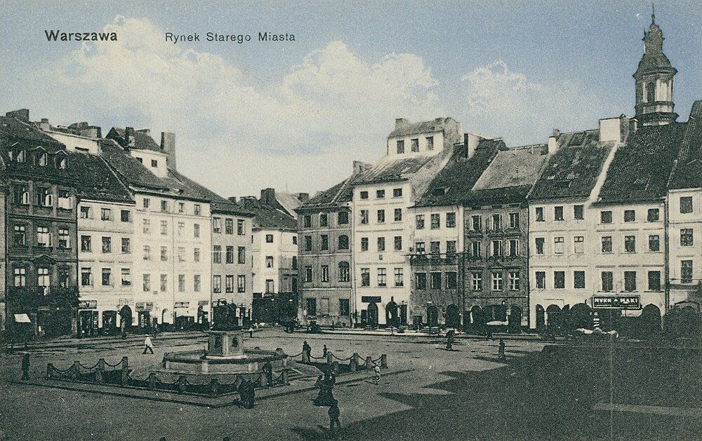 Warszawas Gamla Stans Marknadstorg historisk vy Historisk vy över Warszawas Gamla Stans Marknadstorg med traditionella byggnader och en central fontän i Polen